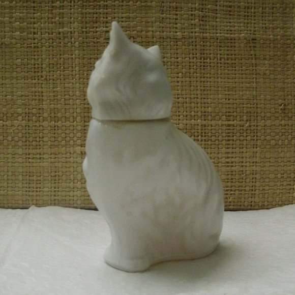 Vintage Avon White Cat Glass Cologne Bottle - Picture 5 of 16